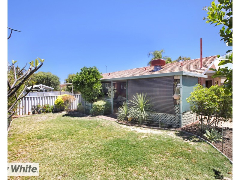 35a Greville Way, Girrawheen WA 6064