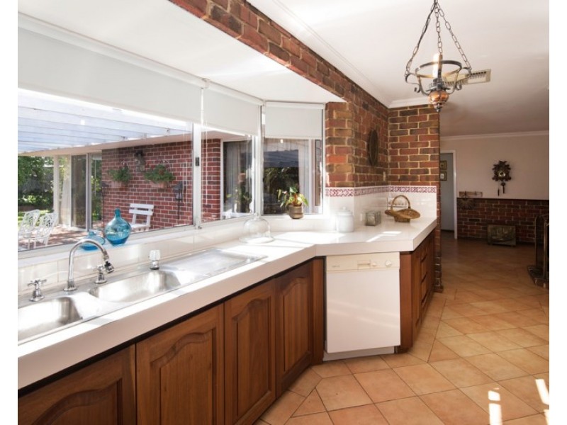 6 Sheoak Close, Beechboro WA 6063