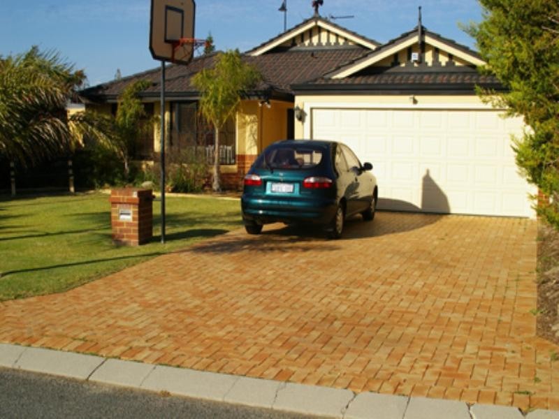 33 Buffett Ramble, Quinns Rocks WA 6030