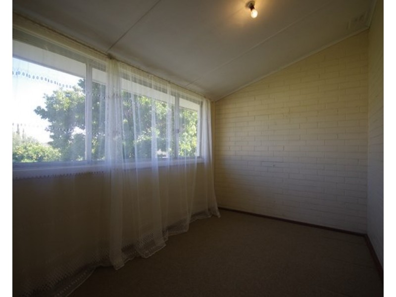 12 Munja Way, Nollamara WA 6061