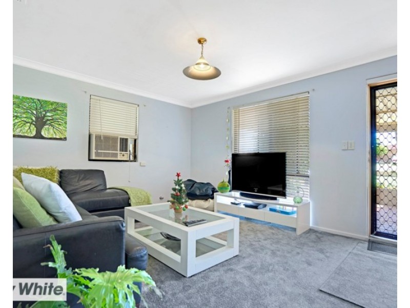 56 Ipswich Crescent, Girrawheen WA 6064