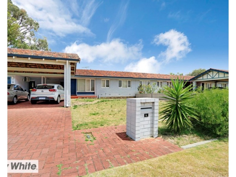 6c Connell Way, Girrawheen WA 6064