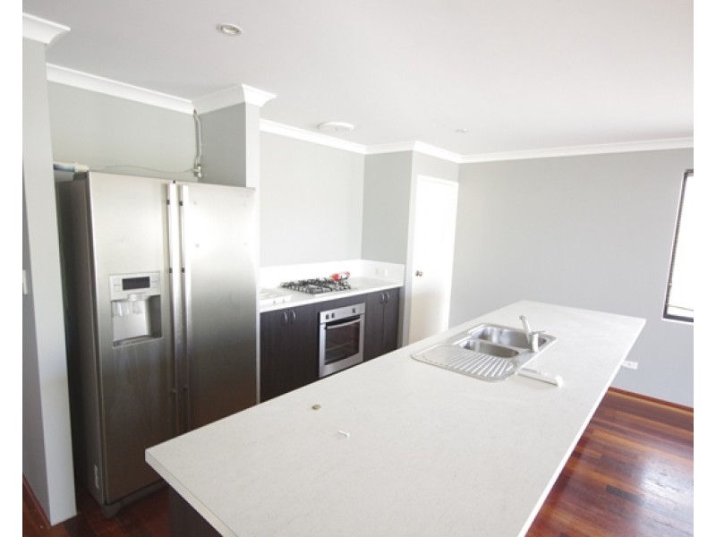 21 Glenesk Street, Madeley WA 6065