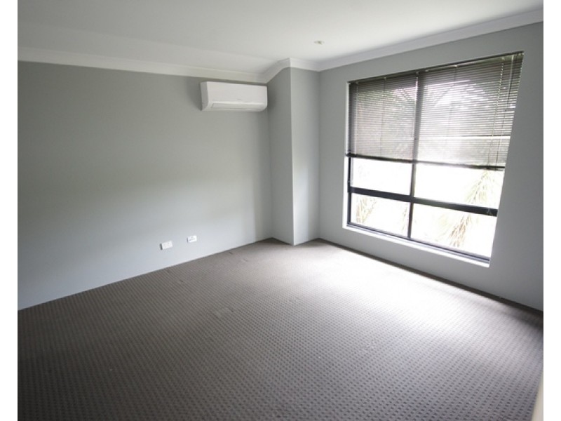 21 Glenesk Street, Madeley WA 6065