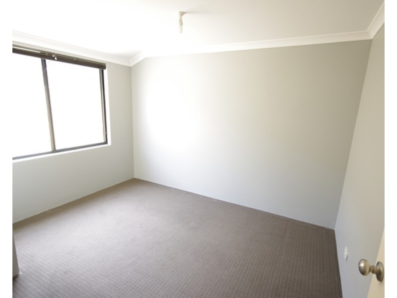 21 Glenesk Street, Madeley WA 6065