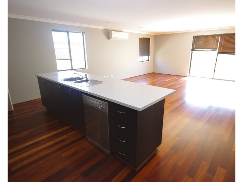 21 Glenesk Street, Madeley WA 6065