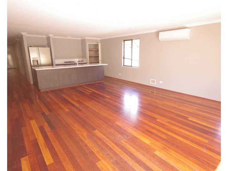 21 Glenesk Street, Madeley WA 6065