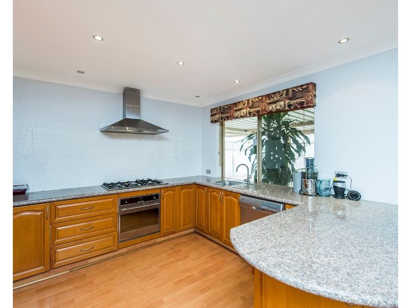 17 Timberlane Loop, Cooloongup WA 6168