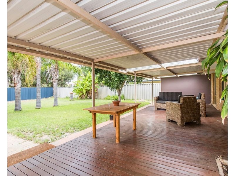 17 Timberlane Loop, Cooloongup WA 6168
