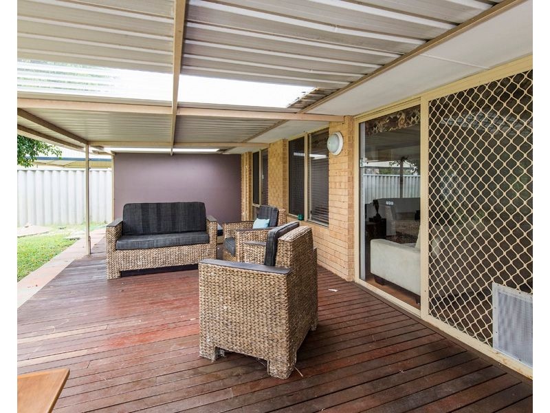 17 Timberlane Loop, Cooloongup WA 6168