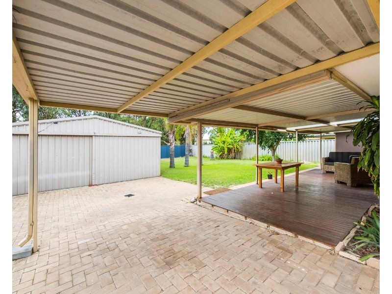 17 Timberlane Loop, Cooloongup WA 6168