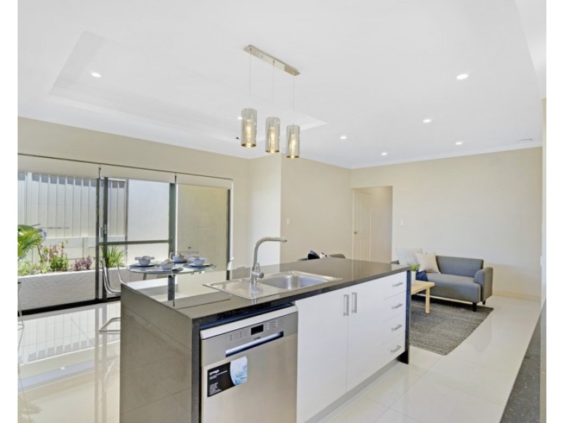 7 Wittering Crescent, Balga WA 6061