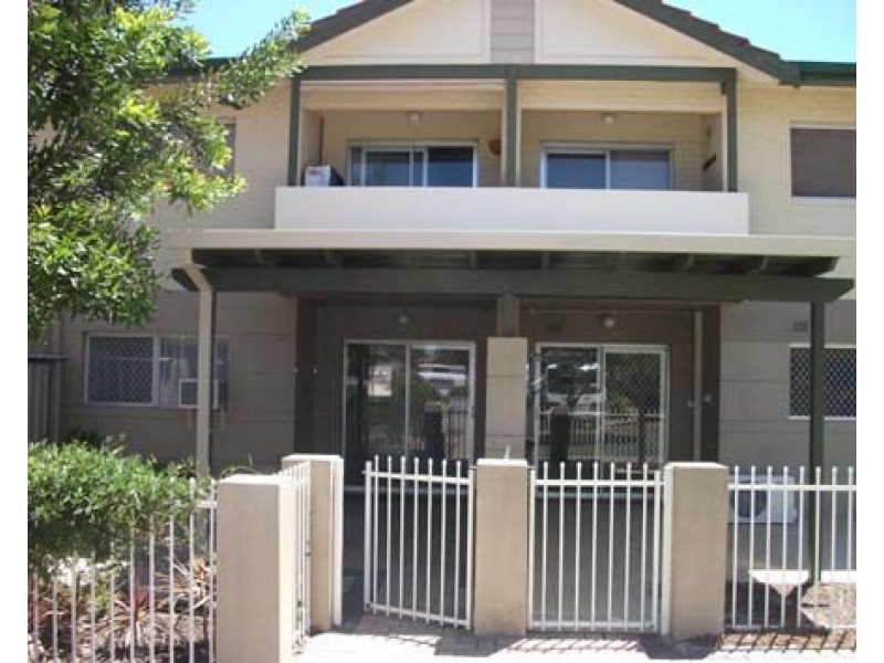 2/30 Jennings Way, Lockridge WA 6054