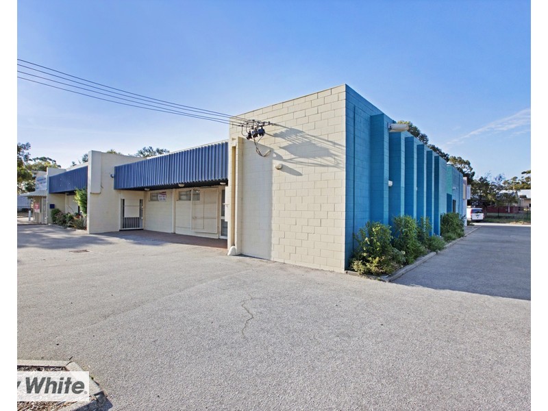 4/4 Wade Court, Girrawheen WA 6064