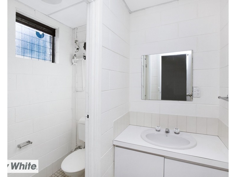 4/4 Wade Court, Girrawheen WA 6064