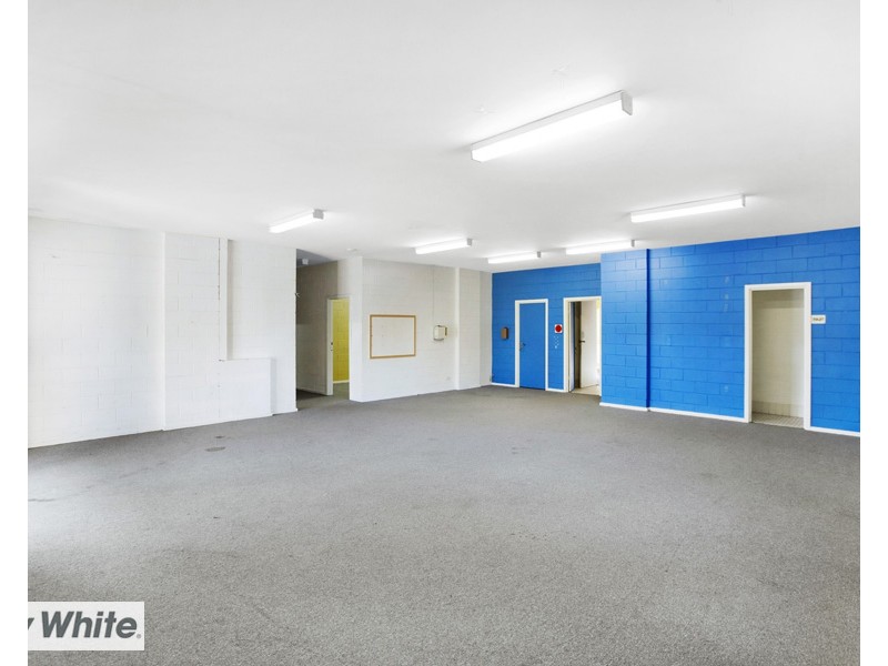 4/4 Wade Court, Girrawheen WA 6064