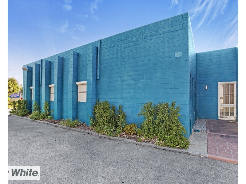 4/4 Wade Court, Girrawheen WA 6064