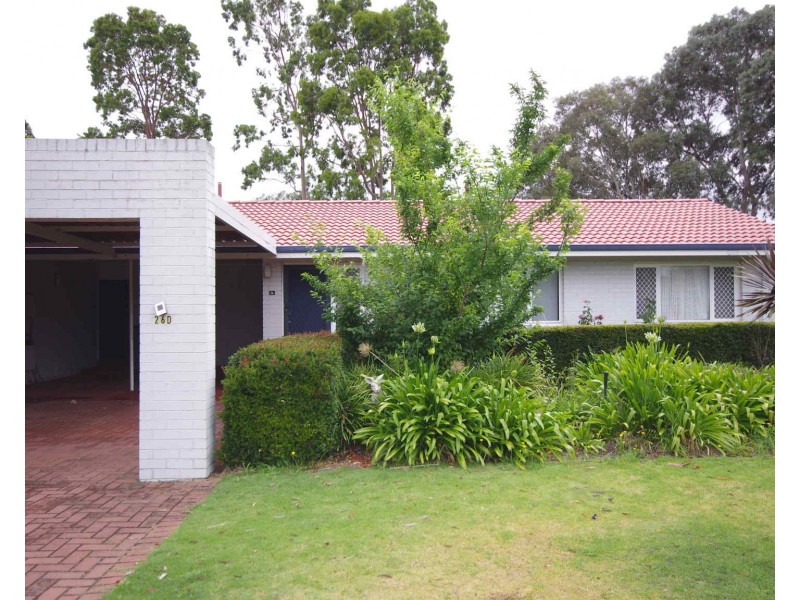 26D Connell Way, Girrawheen WA 6064