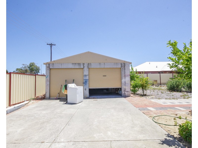 2 Caesia Place, Mirrabooka WA 6061