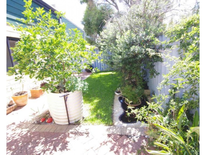 16B Karabil Way, Nollamara WA 6061