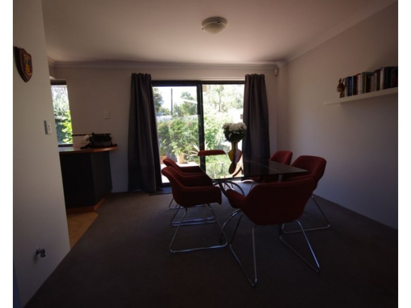 16B Karabil Way, Nollamara WA 6061