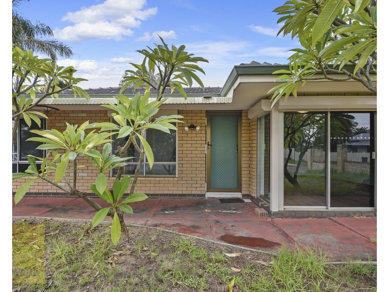 12 Bishop Road, Middle Swan WA 6056