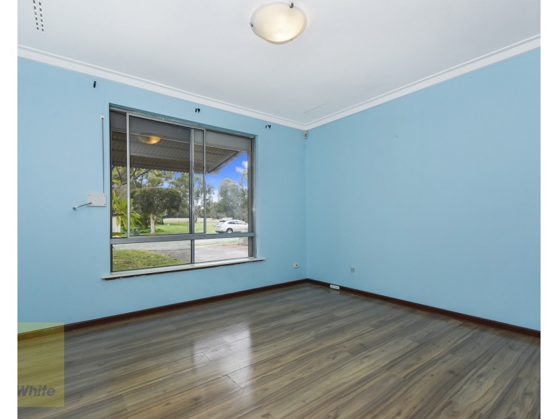 12 Bishop Road, Middle Swan WA 6056