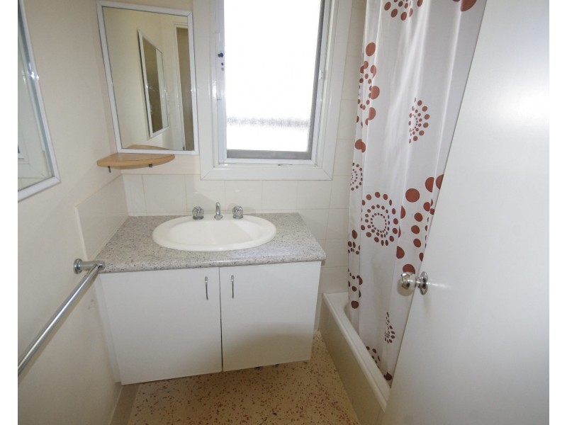 2B Templeton Crescent, Girrawheen WA 6064