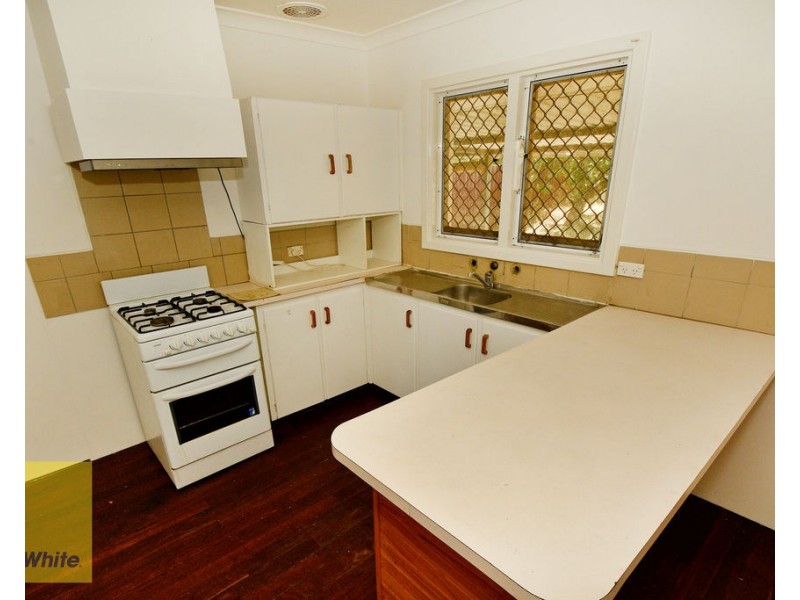 55 Nanovich Avenue, Girrawheen WA 6064