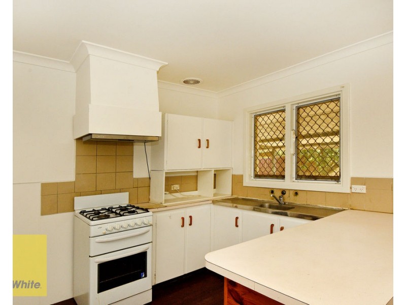 55 Nanovich Avenue, Girrawheen WA 6064