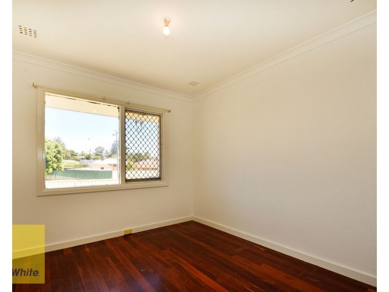 55 Nanovich Avenue, Girrawheen WA 6064