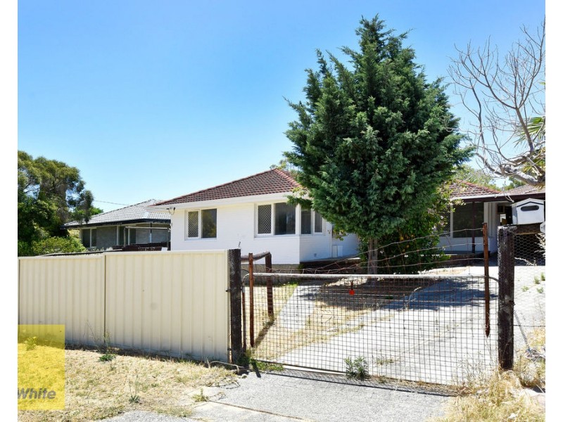 55 Nanovich Avenue, Girrawheen WA 6064