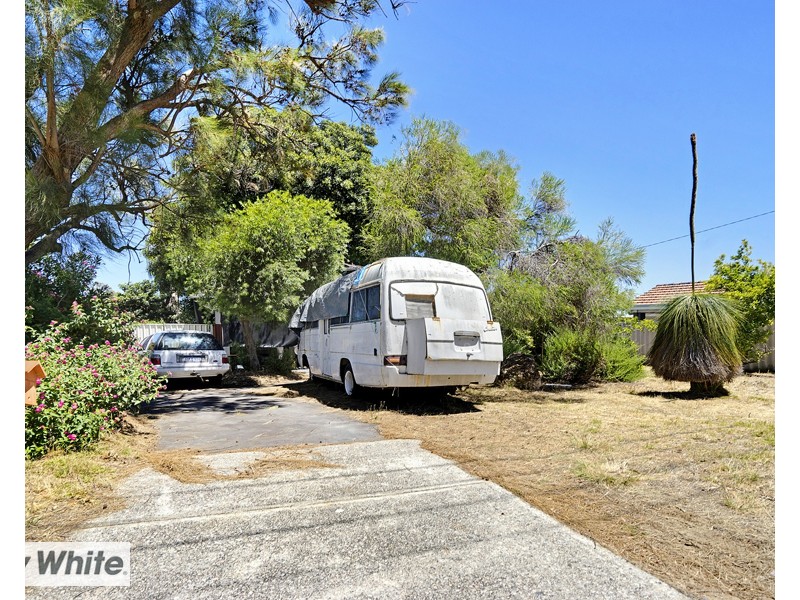 19 Winterton Way, Girrawheen WA 6064