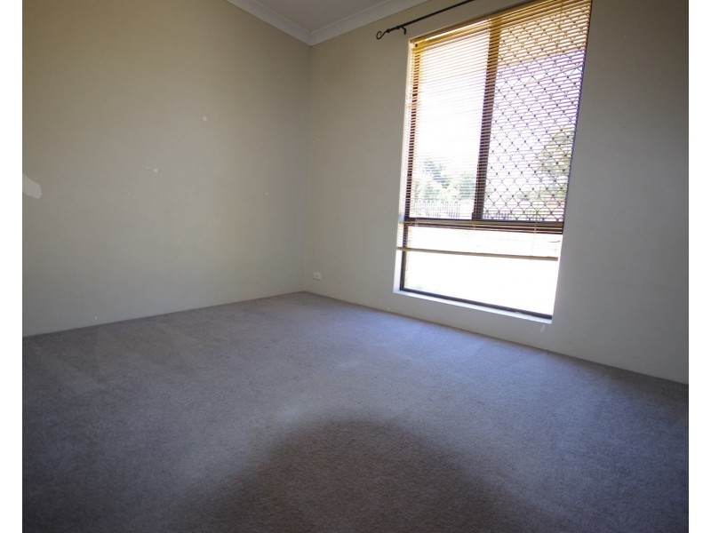 1 Chestnut Grove, Mirrabooka WA 6061