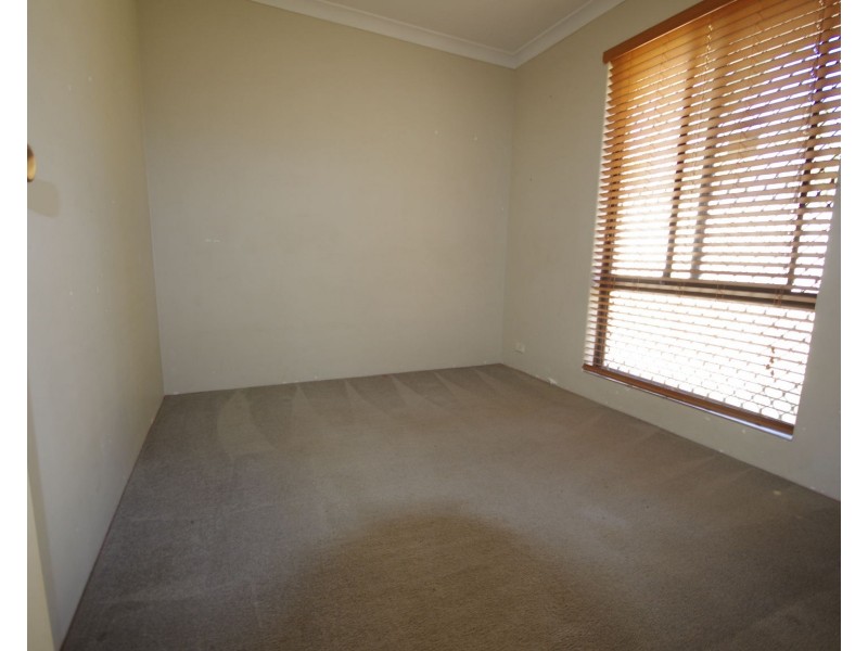 1 Chestnut Grove, Mirrabooka WA 6061