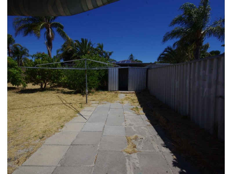 1 Chestnut Grove, Mirrabooka WA 6061