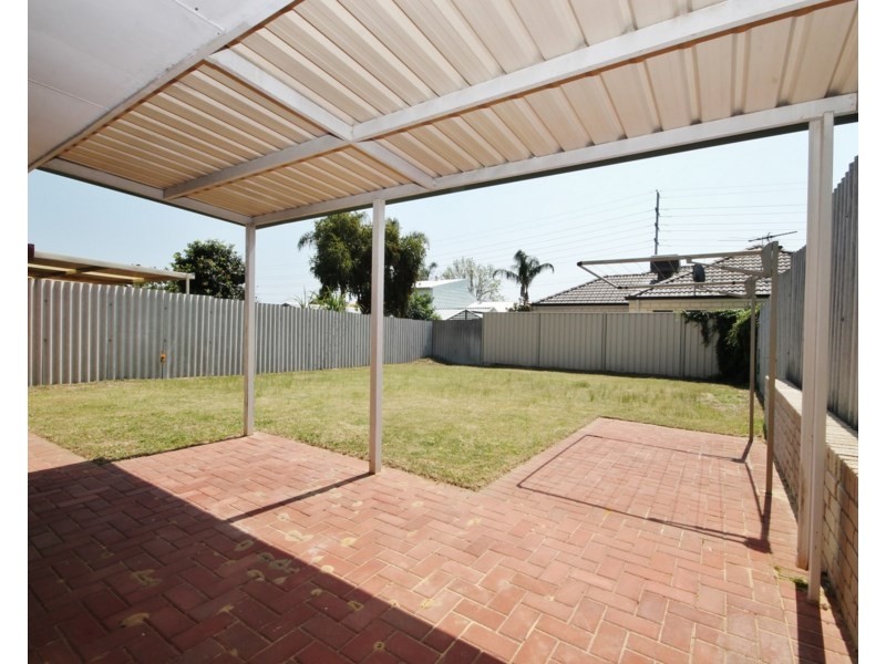 4/36 Halland Way, Westminster WA 6061