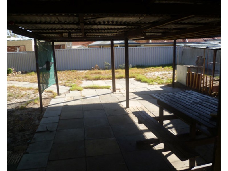 39 Robertsbridge Road, Nollamara WA 6061