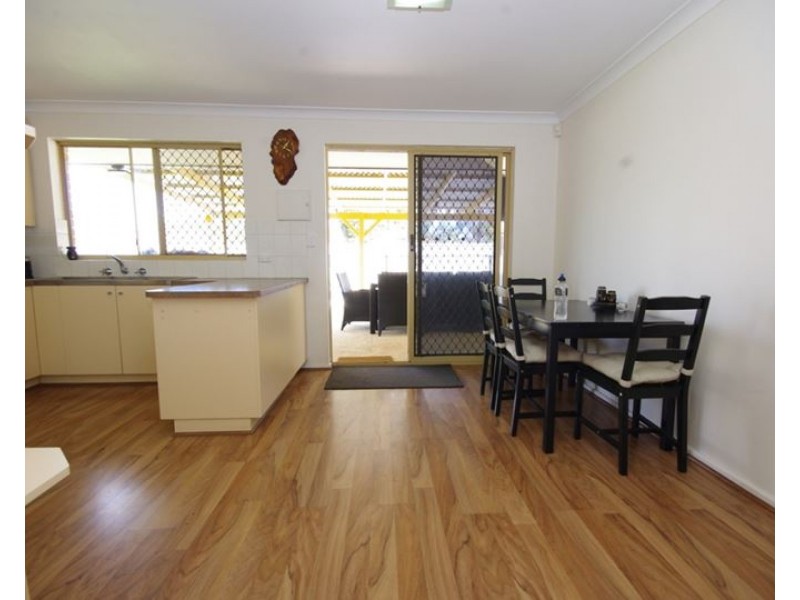 25 Foxglove Garden, Mirrabooka WA 6061