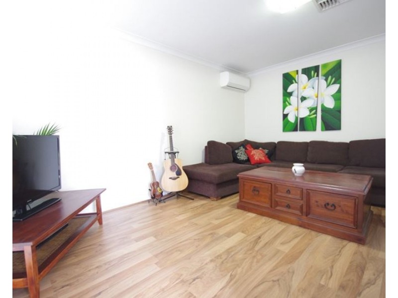 25 Foxglove Garden, Mirrabooka WA 6061