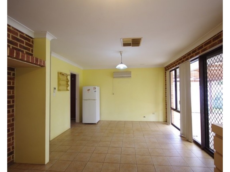 7 Sandpiper Close, Ballajura WA 6066