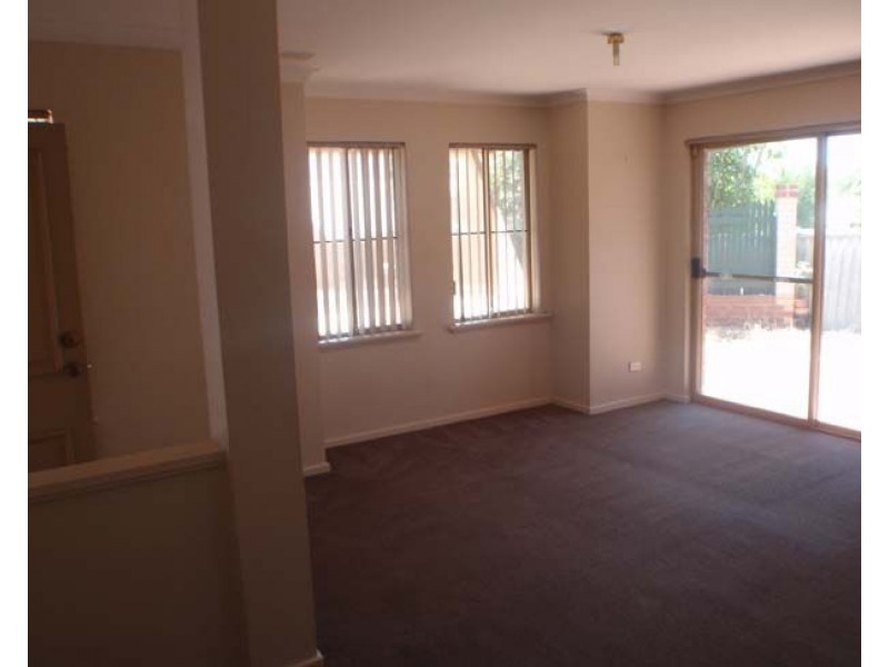 3/46 Railway Parade, Bassendean WA 6054