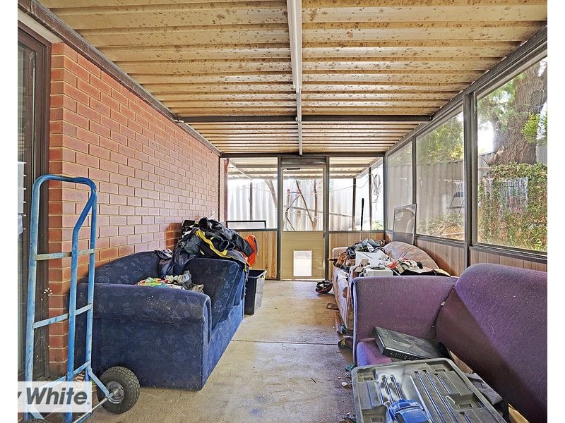 5b Raible Grove, Marangaroo WA 6064