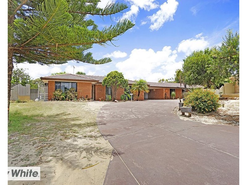 5b Raible Grove, Marangaroo WA 6064