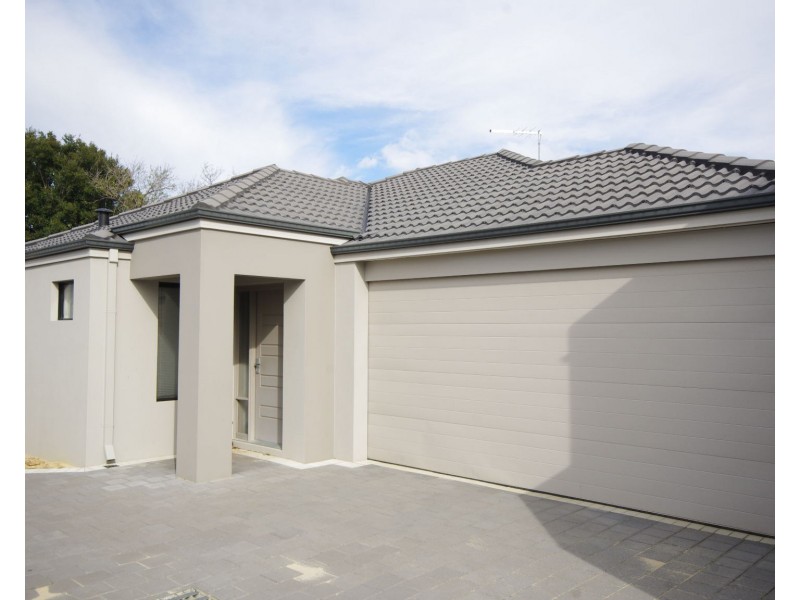 2/2 Quadea Way, Nollamara WA 6061