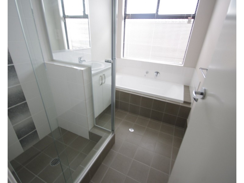 2/2 Quadea Way, Nollamara WA 6061