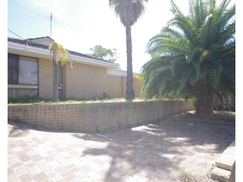 179 Camberwarra Drive, Craigie WA 6025