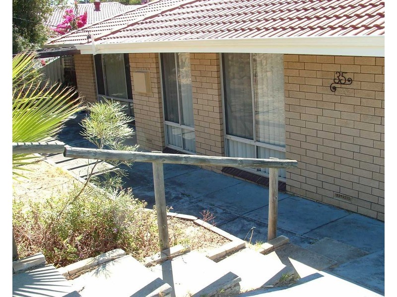 35 Warwick Road, Duncraig WA 6023