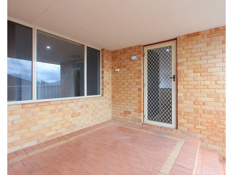 23 Dandenong Way, Alexander Heights WA 6064