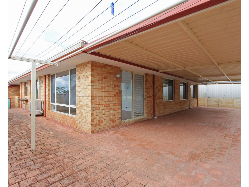 23 Dandenong Way, Alexander Heights WA 6064